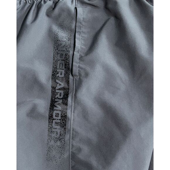 Under Armour Woven Graphic Loose Athletic Gray Shorts Boy's Large - Picture 2 of 8